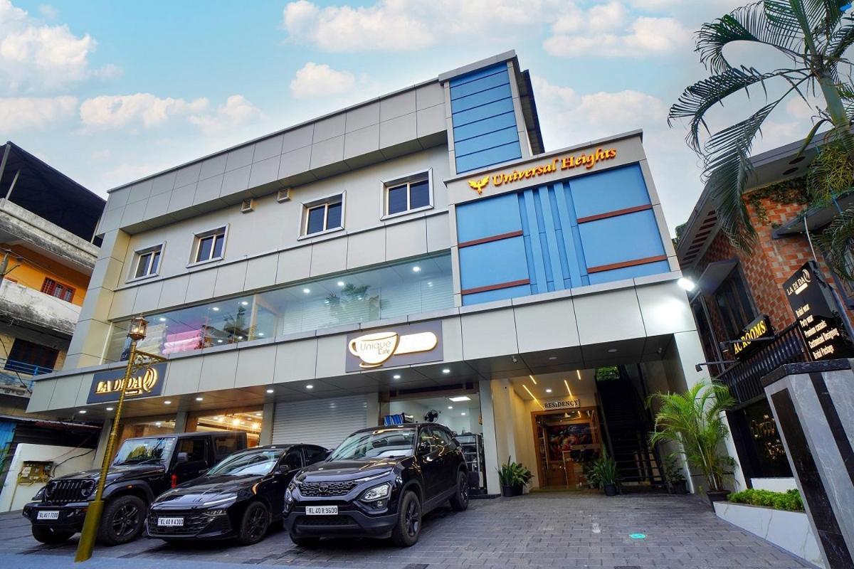 Universal Residency Perumpāvūr المظهر الخارجي الصورة