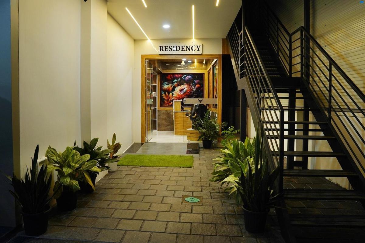 Universal Residency Perumpāvūr المظهر الخارجي الصورة